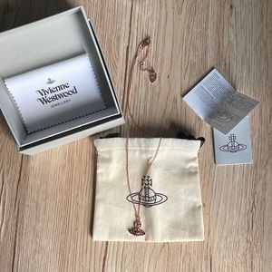 vivienne westwood necklace